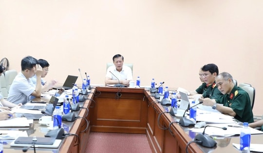 Thúc đẩy tiến độ xây dựng hướng dẫn mới về tổ chức cơ sở khám chữa bệnh quân dân y