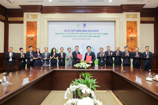 V-Green và VNPT phát triển mạng lưới trạm sạc, tủ đổi pin xe điện trên toàn quốc