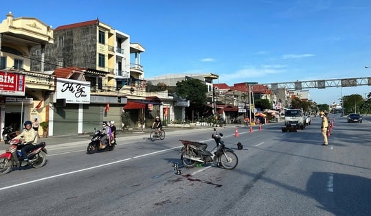 1 ngày, 2 người tử vong vì sang đường kiểu 'tiện đâu băng đó'