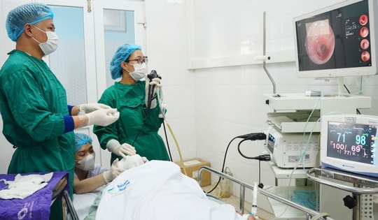 Gắp thành công dị vật phế quản ở vị trí hiếm gặp