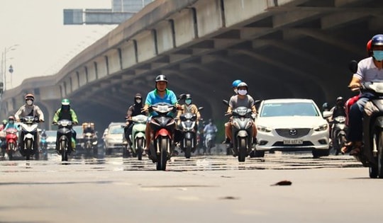 Nắng nóng đỉnh điểm vẫn tiếp diễn, khuyến cáo hạn chế ra ngoài khung giờ cao điểm