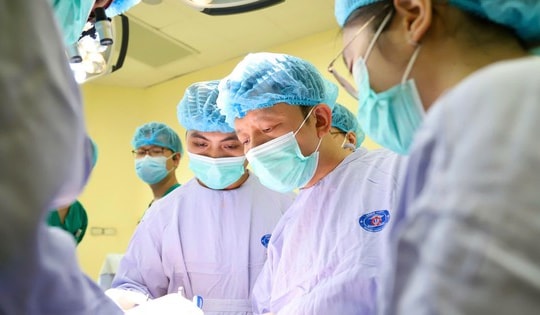 Ung thư lưỡi dễ nhầm nhiệt miệng: Bác sĩ cảnh báo dấu hiệu không nên chủ quan