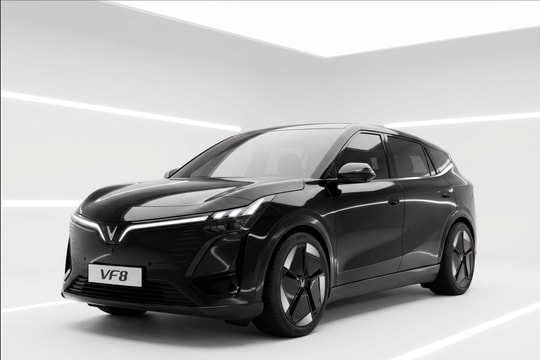 VF 8 thế hệ mới vừa mở cọc đã 'nóng', khách Việt đua nhau xuống tiền