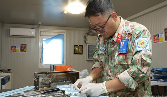 Bác sĩ Việt Nam phẫu thuật thành công ca chấn thương phức tạp tại Nam Sudan