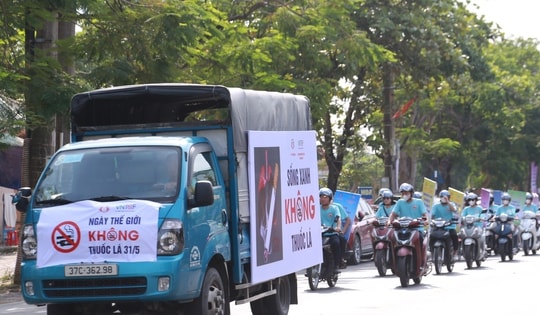 Vạch trần 'bẫy' thuốc lá điện tử đang len lỏi vào giới trẻ
