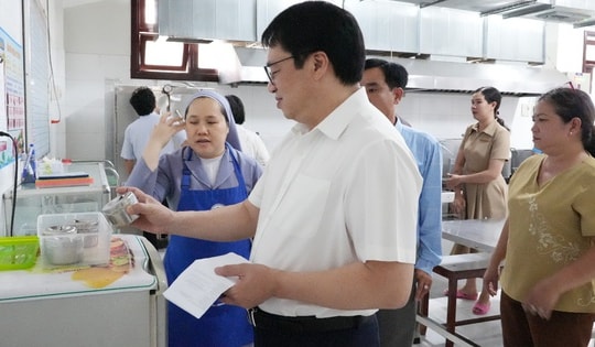 Tháng cao điểm kiểm tra an toàn thực phẩm phát hiện hơn 5.700 cơ sở vi phạm, xử phạt gần 22,5 tỉ đồng