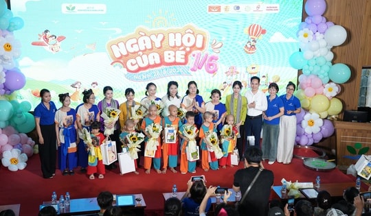 Mang Tết Thiếu nhi đủ đầy đến với những em nhỏ đang điều trị trong bệnh viện