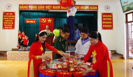 Trường Sa rộn ràng chuẩn bị Tết Thiếu nhi