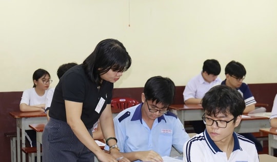 Hơn 151.000 thí sinh tại TPHCM làm thủ tục dự thi vào lớp 10