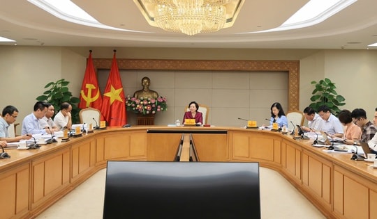 Hoàn thiện bộ máy quản lý ATTP theo hướng một đầu mối để khắc phục tình trạng 'cắt khúc', chồng chéo