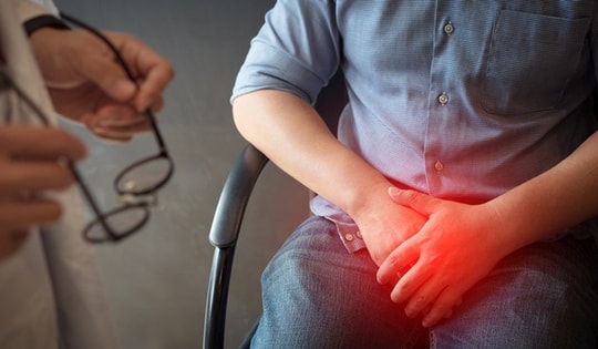Tưởng viêm da suốt 2 năm, người đàn ông phát hiện ung thư hiếm gặp vùng kín