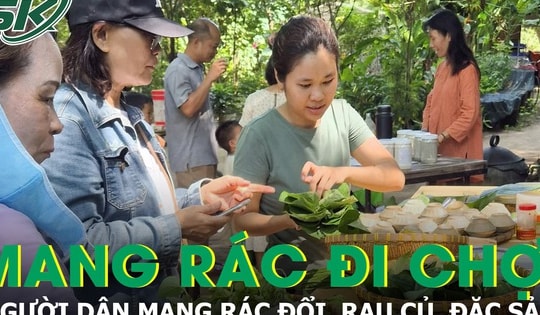 Kỳ lạ chuyện mang rác đi chợ để đổi lấy rau củ, đặc sản địa phương ở Hội An