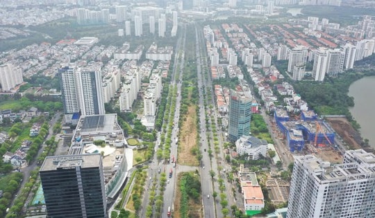 Toàn cảnh đại lộ Nguyễn Văn Linh trước đề xuất xây dựng đường trên cao