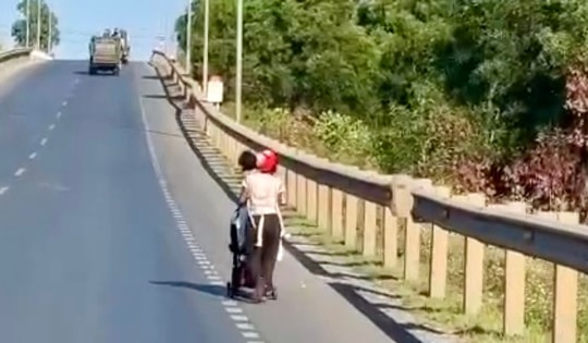 Ngành Y tế Quảng Trị lên tiếng vụ người phụ nữ cùng 2 cháu bé đi bộ giữa nắng nóng gay gắt