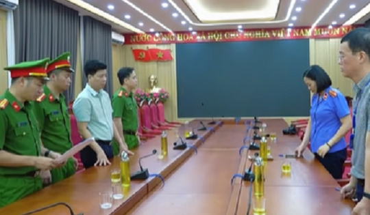 Lào Cai: Bắt thêm Phó Chủ tịch xã và Giám đốc doanh nghiệp trong vụ bờ kè sông Hồng gãy đổ sau bão Yagi