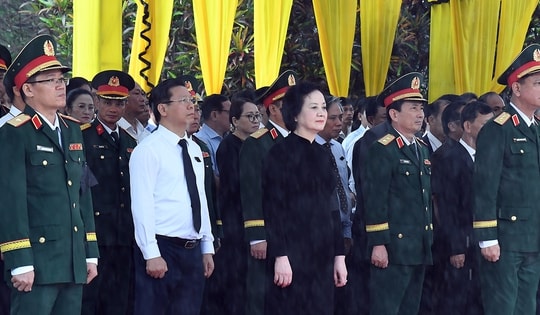 Phó Thủ tướng Phạm Thị Thanh Trà dự lễ truy điệu, an táng 16 hài cốt liệt sĩ