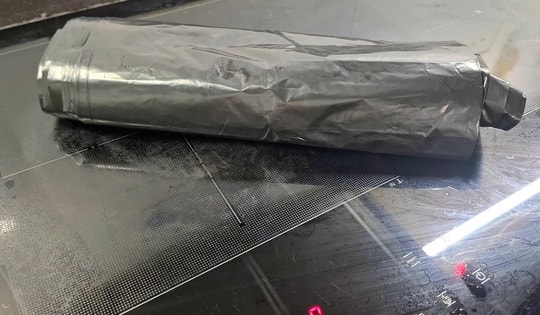 Một cuộn túi nilon khiến cả tầng chung cư Hà Nội mất ngủ lúc rạng sáng