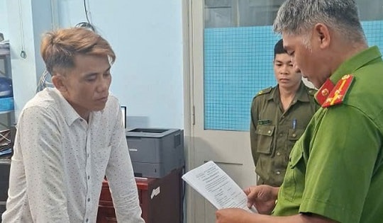 Bắt khẩn cấp đối tượng dùng dao đe dọa, giam lỏng Đoàn thẩm định tài sản thế chấp