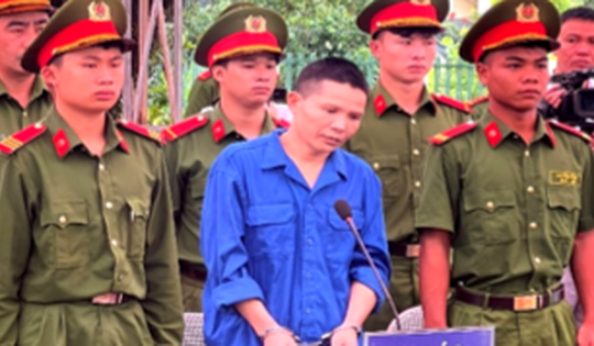 Mâu thuẫn thừa kế đất, Tẩn Vần Lẻng mang theo 3 con dao đi sát hại cháu họ
