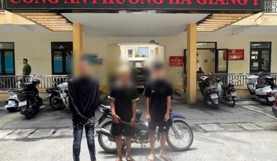 Tuyên Quang: Tạm giữ nhóm thanh thiếu niên mang kiếm ‘hỗn chiến’, quay clip đăng TikTok