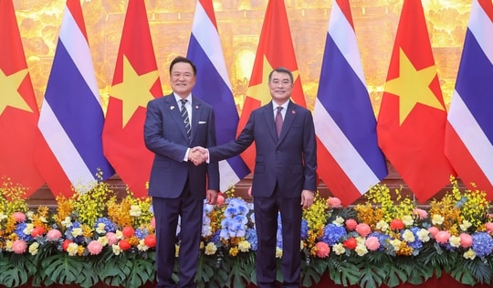 Thủ tướng Lê Minh Hưng hội đàm với Thủ tướng Thái Lan Anutin Charnvirakul