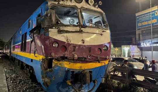 Nguyên nhân vụ tàu hỏa đâm xe tải ở Thường Tín