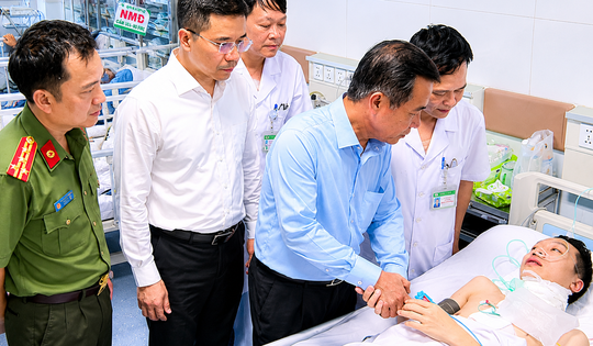 Trung tá Công an bị đâm trọng thương khi vây bắt đối tượng nghiện ma túy
