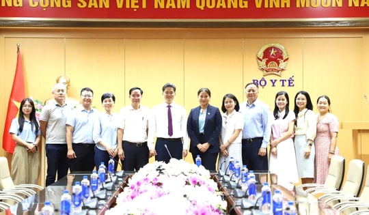 Thứ trưởng Vũ Mạnh Hà tiếp Giám đốc UNAIDS phụ trách Việt Nam, Lào, Campuchia và Malaysia