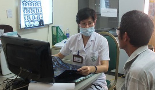 Tuyến y tế cơ sở - 'cánh tay nối dài' trong hỗ trợ cai nghiện thuốc lá