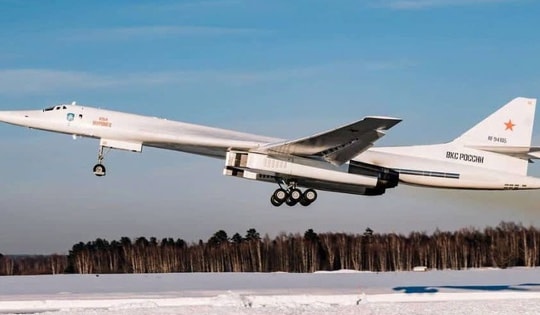 Siêu oanh tạc cơ Tu-160 Nga 'nằm đất' nhiều hơn xuất kích