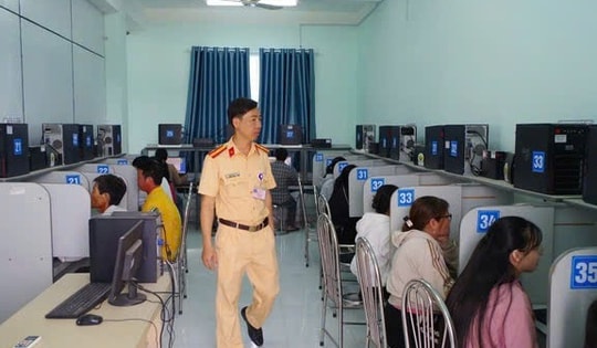 Đề xuất tăng mạnh câu hỏi thi lý thuyết cấp giấy phép lái xe, chống học mẹo