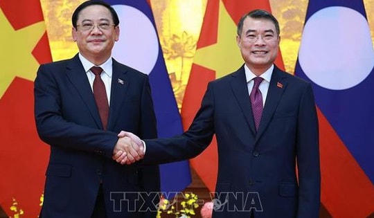 Thủ tướng Lào Sonexay Siphandone kết thúc chuyến thăm chính thức Việt Nam và dự AFF 2026