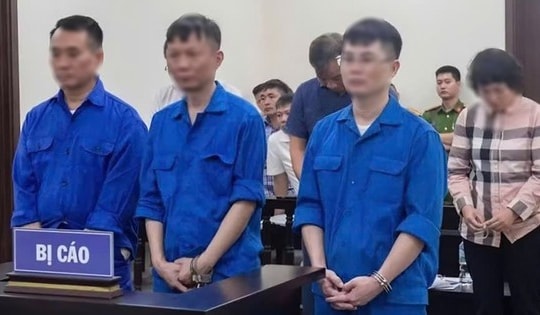 Xét xử cựu chủ tịch phường ở Hà Nội nhận tiền bỏ qua sai phạm xây dựng