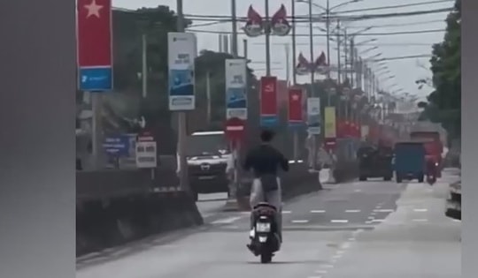 Buông cả hai tay, đánh võng giữa đường, nam thanh niên trả giá đắt