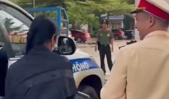 CSGT vượt 40 km giúp nữ sinh lấy giấy tờ bỏ quên, kịp giờ thi tốt nghiệp THPT