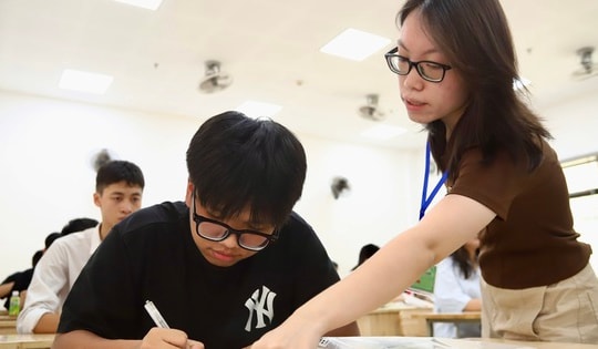 Đề thi, đáp án môn Ngữ văn tốt nghiệp THPT năm 2026 chi tiết nhất