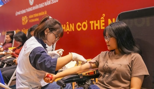 Bộ Nội vụ đề xuất Bộ Y tế quản lý hoạt động chữ thập đỏ