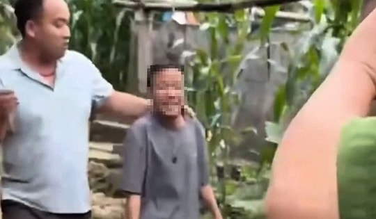 Tuyên Quang: Xuyên đêm tìm kiếm người đàn ông mắc bệnh lý thần kinh đi lạc trong rừng sâu