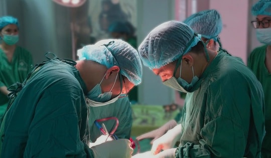 Bảo tồn tử cung cho người mẹ bị biến chứng sản khoa sau 3 lần sinh mổ