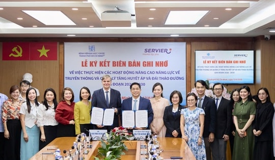 Bệnh viện Đại học Y Dược TP. Hồ Chí Minh và Servier Việt Nam ký kết biên bản ghi nhớ hợp tác nâng cao năng lực truyền thông và quản lý tăng huyết áp, đái tháo đường giai đoạn 2026 – 2030