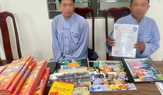 Mặc áo phật tử, 2 người mạo danh nhà chùa để bán nhang, kêu gọi quyên góp