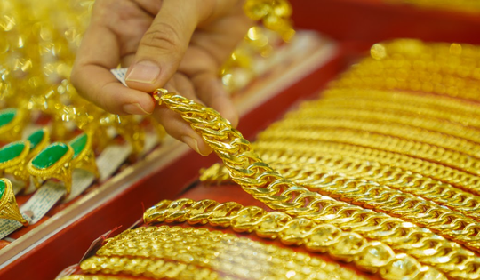 Chốt giá vàng ngày 13/6 tiếp đà tăng rất mạnh