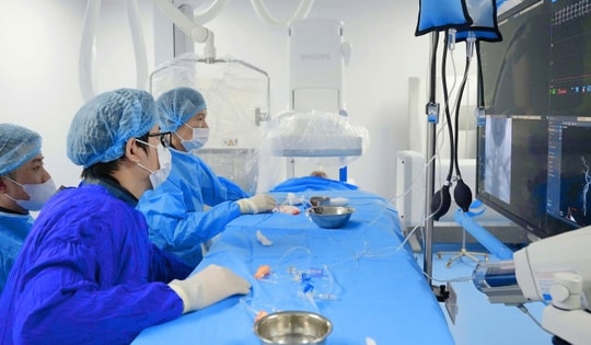 Thoát nguy cơ tàn phế nhờ can thiệp mạch não trong thời gian vàng