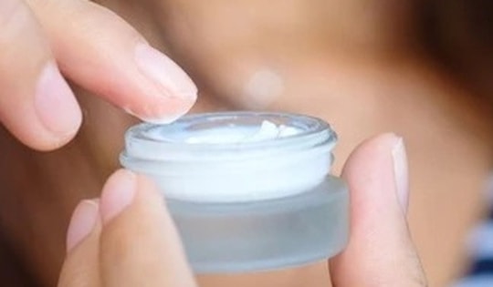 Chi tiết 45 mỹ phẩm bị Bộ Y tế đình chỉ lưu hành, thu hồi và tiêu huỷ do vi phạm