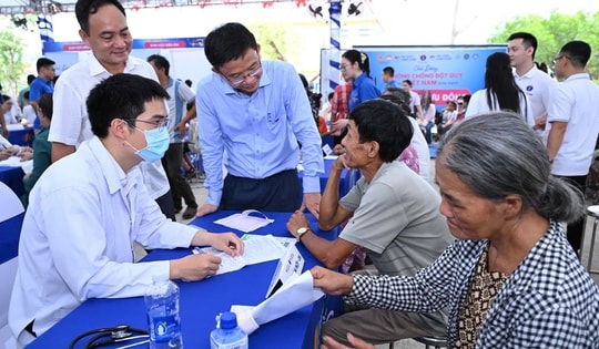 Huế triển khai khám sức khỏe định kỳ cho người dân, tích hợp kết quả vào Sổ sức khỏe điện tử