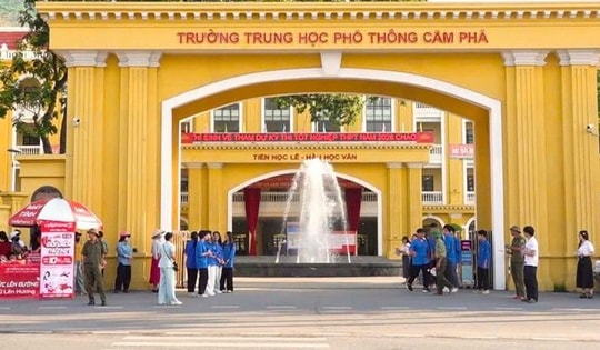 Quảng Ninh: Kỷ luật 3 cán bộ sau phản ánh 'giám thị gợi ý thí sinh cho bạn xem bài thi'