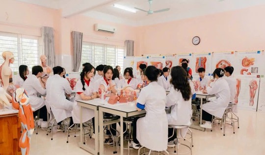 Biến động điểm chuẩn Đại học Y Hà Nội 3 năm gần đây