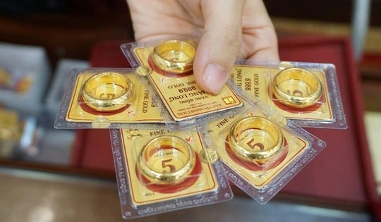 Chốt giá vàng hôm nay ngày 17/6 đột ngột giảm mạnh