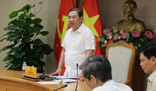 Phó Thủ tướng: Khẩn trương hoàn thiện 3 nghị định quan trọng với an ninh, an toàn hàng không