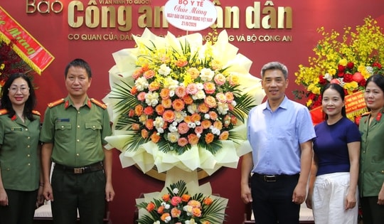 Bộ Y tế chúc mừng Báo Đại Đoàn Kết và Báo Công an Nhân dân nhân Kỷ niệm 101 năm Ngày Báo chí Cách mạng Việt Nam